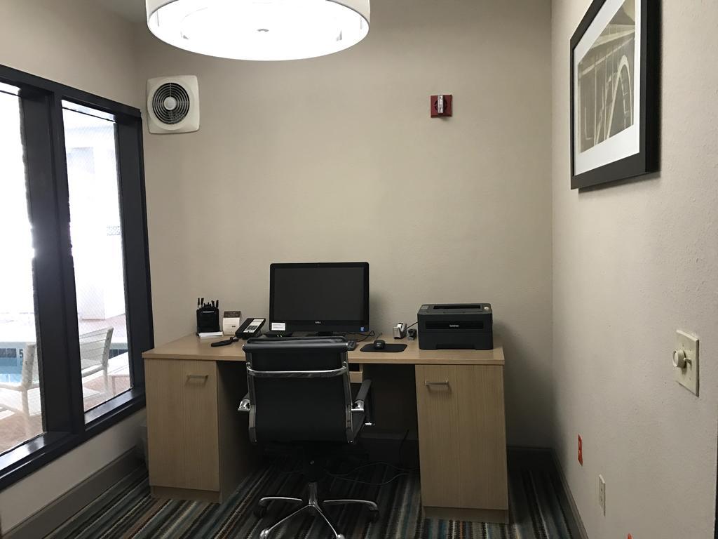 Country Inn & Suites By Radisson, Dalton, Ga Buitenkant foto