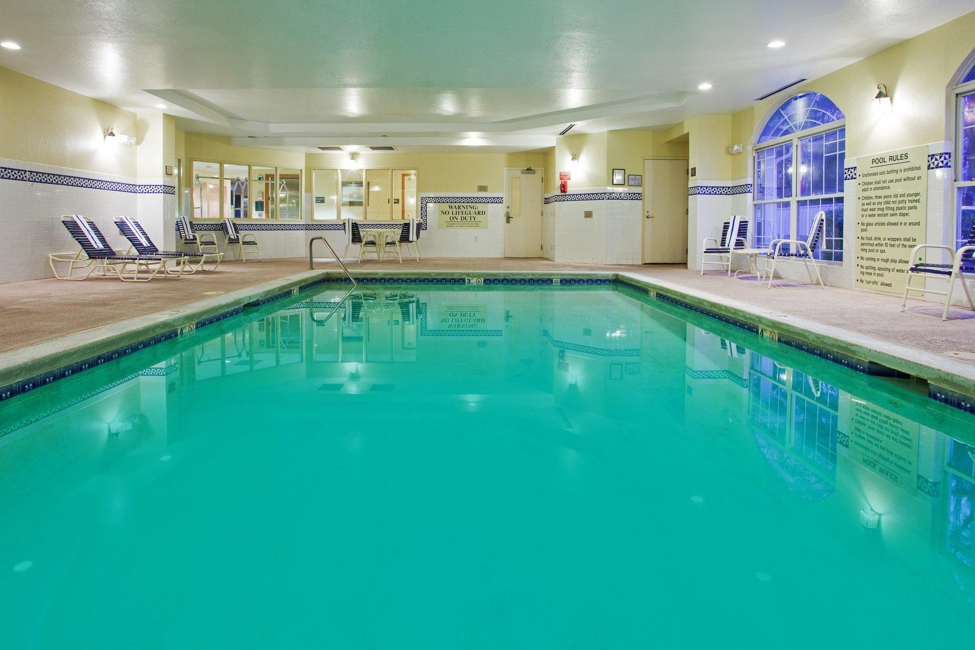 Country Inn & Suites By Radisson, Dalton, Ga Buitenkant foto
